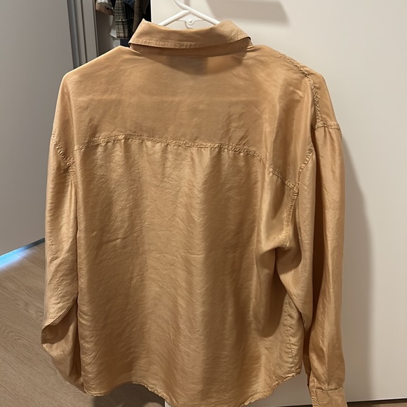 Silk button down - Picture 2 of 4